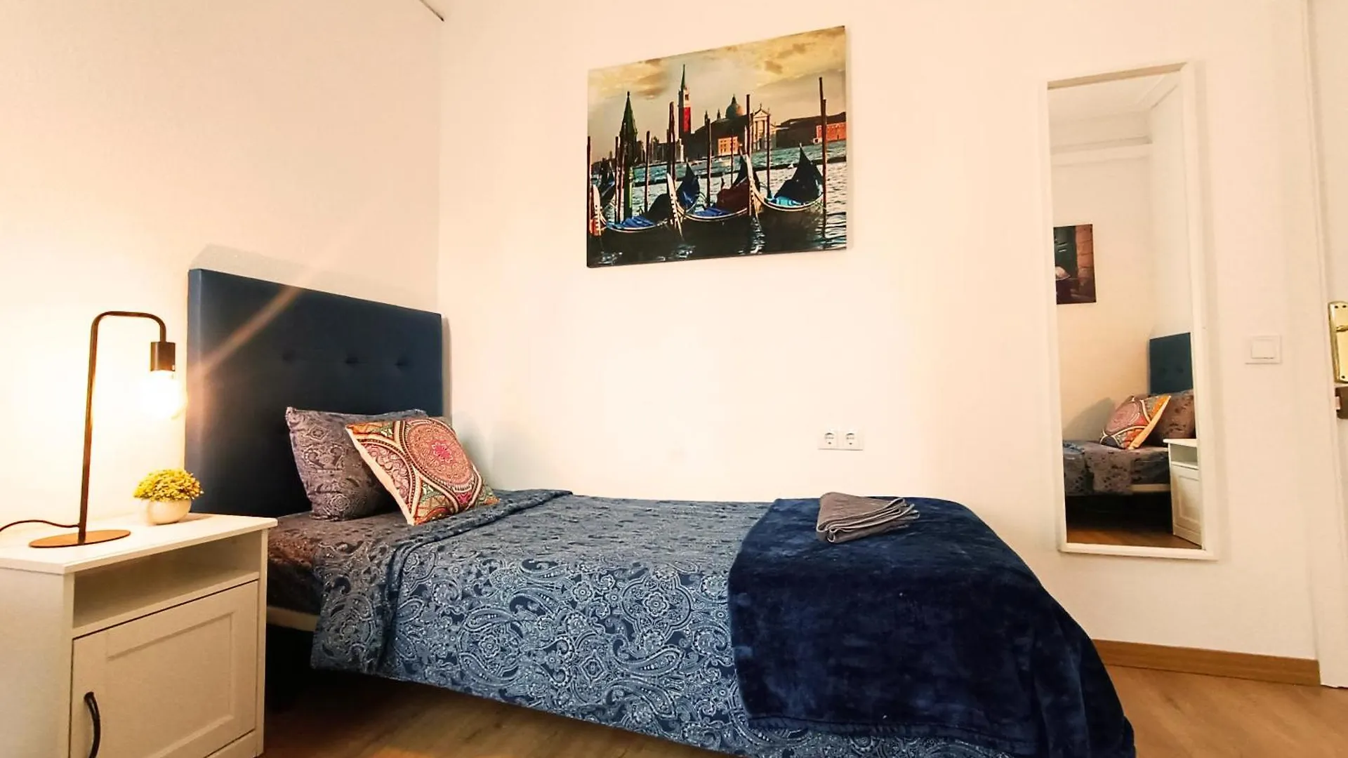 Hostel Centric Room Barcelona Spain